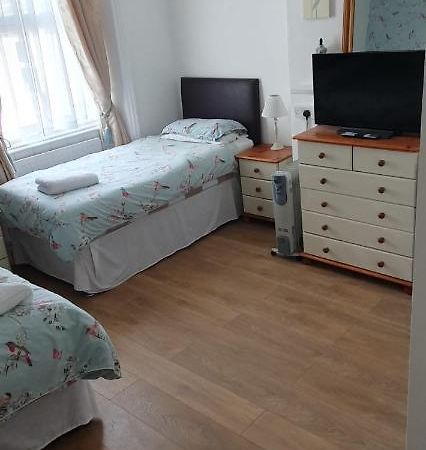St Davids & Moorfield Hotels Chapel Street חלנדודנו מראה חיצוני תמונה